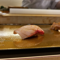 梅田 鮨 よこ田 - ブリ