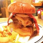 ヴィレッジ ヴァンガード　ダイナー - 西荻スカイツリーバーガー（1,980円）