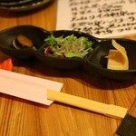 Ushio Tei - お通し（とこぶし、筍、じゃこサラダ