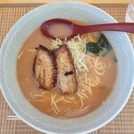 惣菜ねじれラーメン部 - ネギ味噌ラーメン（800円）