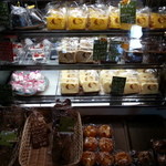 トゥルートゥリー - 1305　レジ前シフォンケーキ他