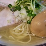 塩そば専門店 桑ばら - カマスの水出しの塩