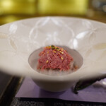 トゥ・ラ・ジョア イズム - 