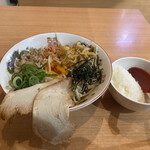 尾道ラーメン 麺や 一六 - 