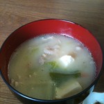 肉の有働 - サービスで出していただいたまかない用の豚汁。超絶品！