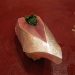 すし屋 真魚 - 鰺