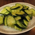 中華料理 万里 - 胡瓜のニンニク和え　￥350-