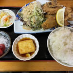 明作 - 唐揚げ定食　700円