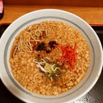 爽亭 - ピリ辛鶏そぼろそば