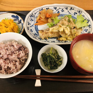 トモキッチン_1