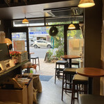 カンダコーヒー - 店内から覗く外