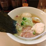 貝出汁らぁ麺 燈や - 