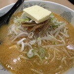 札幌本舗 - ■味噌バターラーメン＋半炒飯¥1,090