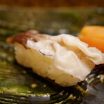 にぎり鮨 一五〇 - 鳥貝