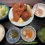 新橋 二貴 - 蟹クリームコロッケと三陸産牡蠣フライ定食