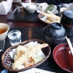 お食事処 はしもと - 月替わり定食の天ぷら