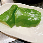 とり焼き 鶏料理 かしわ - 生ピーマン