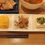 ATSUMI食堂 - 信州三元豚 太郎ぽーく 味噌漬け定食に付く副菜