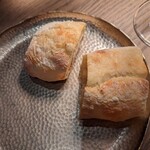 RACINES Boulangerie & Bistro - 