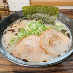 塩一筋 麺屋 和 - 濃厚鶏白湯ラーメン 税込880円