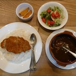 ズー - Special Curry ポークカツレツ