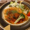 Van Roze - ポークロース肉のカツレツ、ラタトゥイユトマトソース
