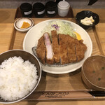 Buta Niku Semmon Ten Tonkatsu Nori - 