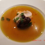 レストラン カーウントカー - エリザベート皇妃が愛したスープ　ヒューナークラーズッペ