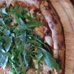 ファイブシーズンズキッチン - 魚介類のピザ