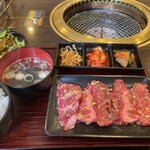 Yakiniku Yansando - 