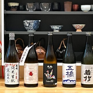 In the winter, we have ``kan-oroshi'' which has reached its peak of ripeness. Seasonal sake carefully selected from all over the country
