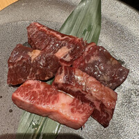近江うし焼肉 にくTATSU 銀座店 - 上ハラミ