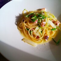 スミレオオサカ - 