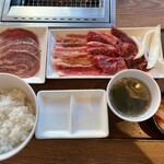 焼肉ライク - ライククワトロセット(牛タンＶｅｒ)！