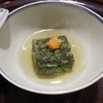 広尾 一会 - よもぎの揚げだし豆腐。ごま豆腐でつないだもの。