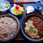 192512045 - キーマカレーとそば