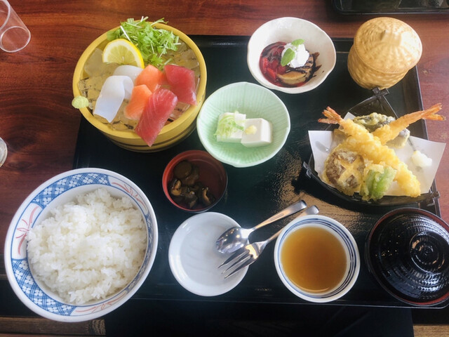 和風レストラン まるまつ 米沢店 &ndash; 本格和食と落ち着く雰囲気