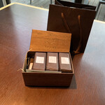 ラチュレ - テイクアウトのレーズンサンド６個入り3110円