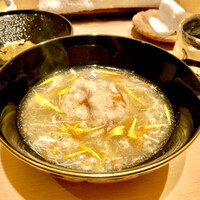 鮨 龍次郎 - 蓮根餅せいこ蟹と菊花餡のお椀　沁みますね