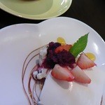 ホット　スポット - レアチーズケーキ　コーヒー