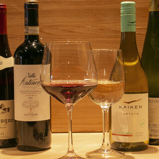 We have a selection of shabu shabu and white wine that go perfectly with shabu-shabu.