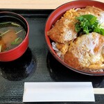 丼丼亭 - かつ丼（赤だし付き）