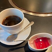 肉の山本 - コーヒーとぶどうゼリー