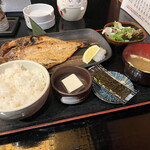 上野アメ横のひもの屋 - 金目鯛の開き定食