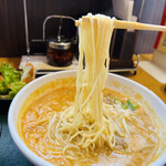 菜館Wong - ◎俳優の高橋英樹も絶賛した胡麻坦々麺