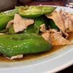 丸千葉 - 肉入りピーマン炒め。