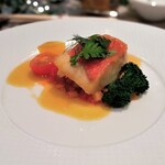 ザ･ヒルサイド神戸 - 魚料理　金目鯛のポアレ サフラン香るブイヤベース風　