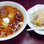 進来軒 - Bセット(ラーメンとチャーハン)