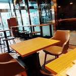 pain du boo and COMFORT Stand - 