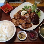 Furukawa Shokudou - ハーフ＆ハーフ定食（焼き肉とハンバーグ）